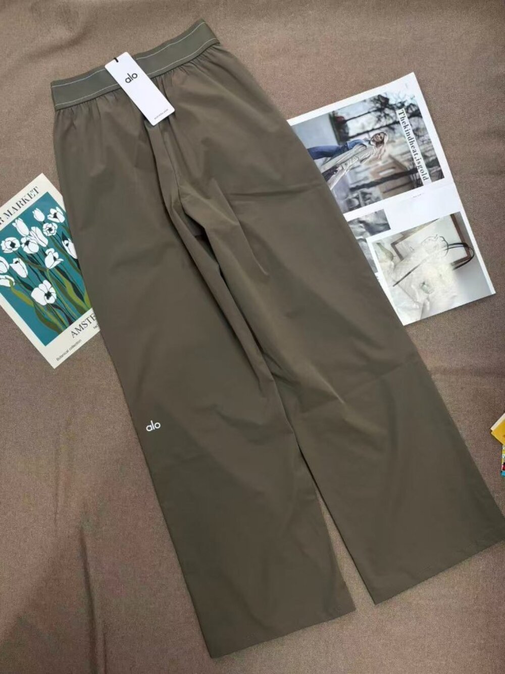 🥝NWT Alo Yoga Suit Up Trouser (Olive) Regular 30-inch Inner Seam Length 💫 - Picture 6 of 10